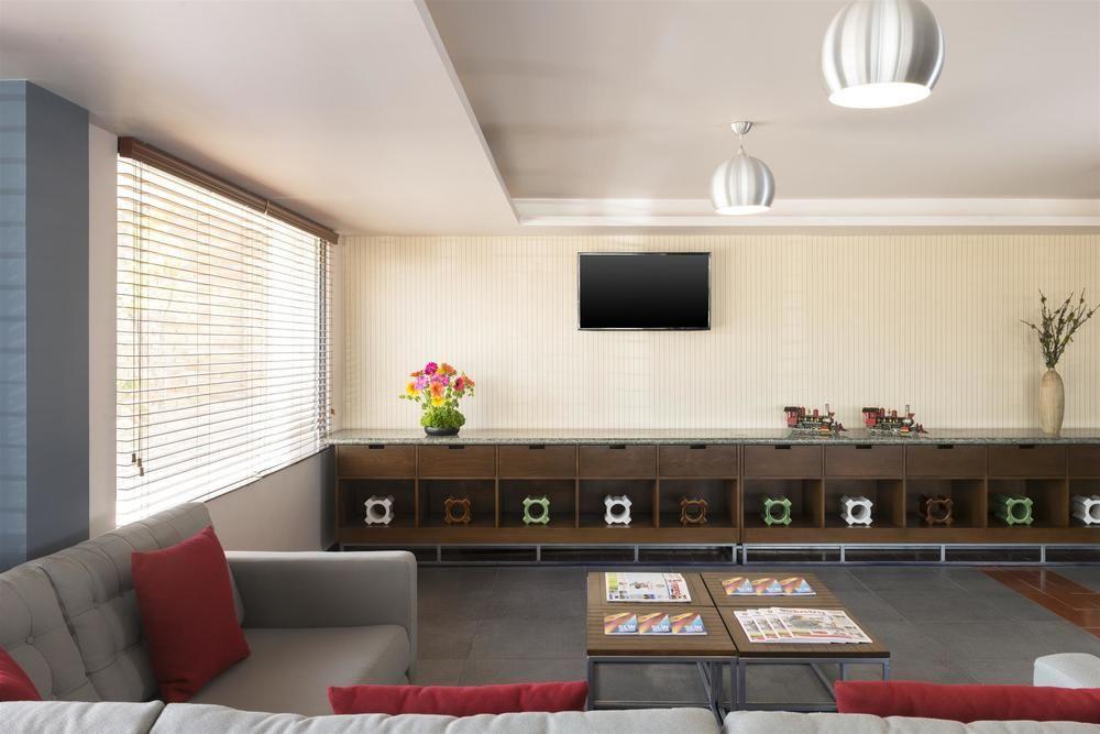 Four Points By Sheraton Saltillo Buitenkant foto