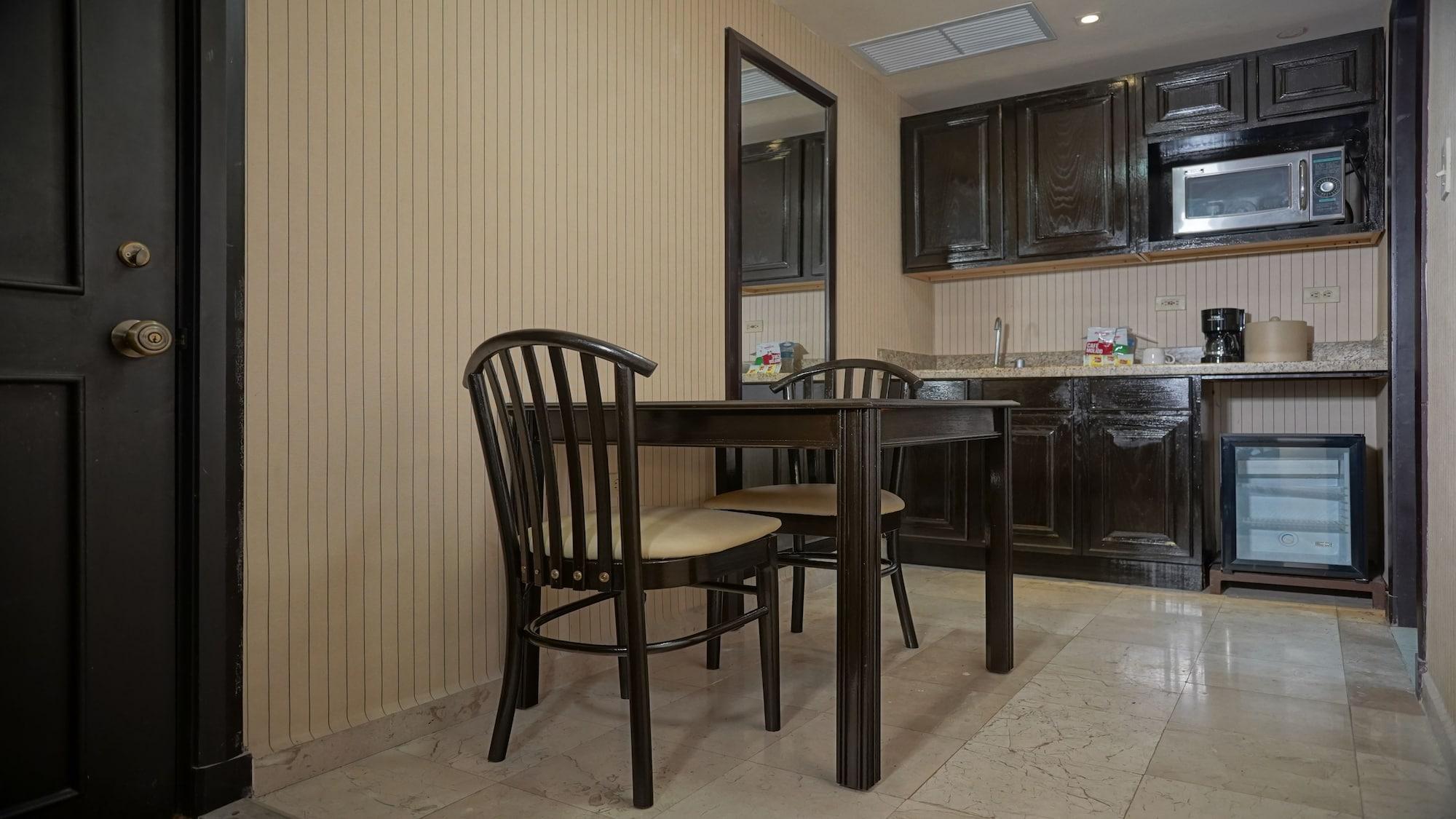 Four Points By Sheraton Saltillo Buitenkant foto