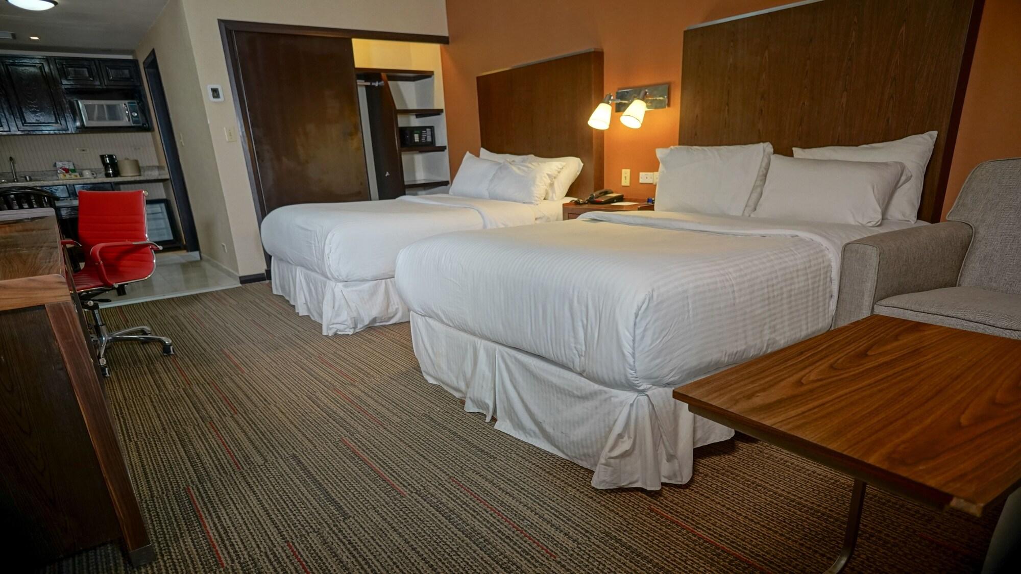 Four Points By Sheraton Saltillo Buitenkant foto