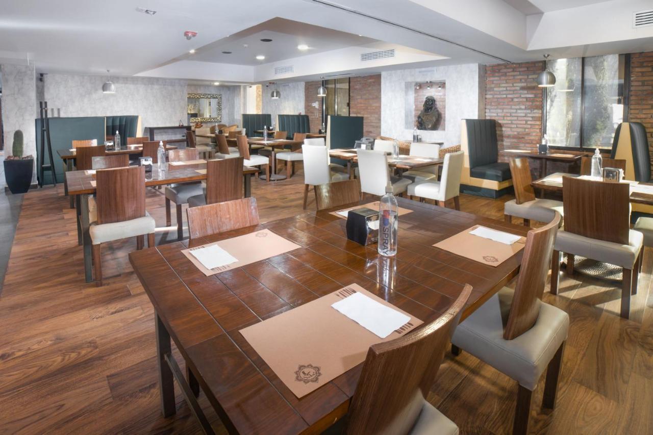 Four Points By Sheraton Saltillo Buitenkant foto