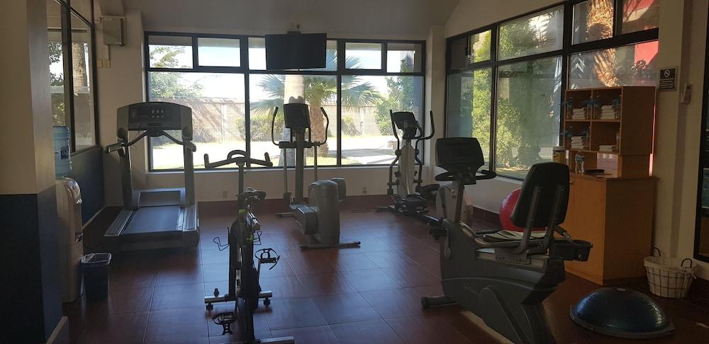 Four Points By Sheraton Saltillo Buitenkant foto