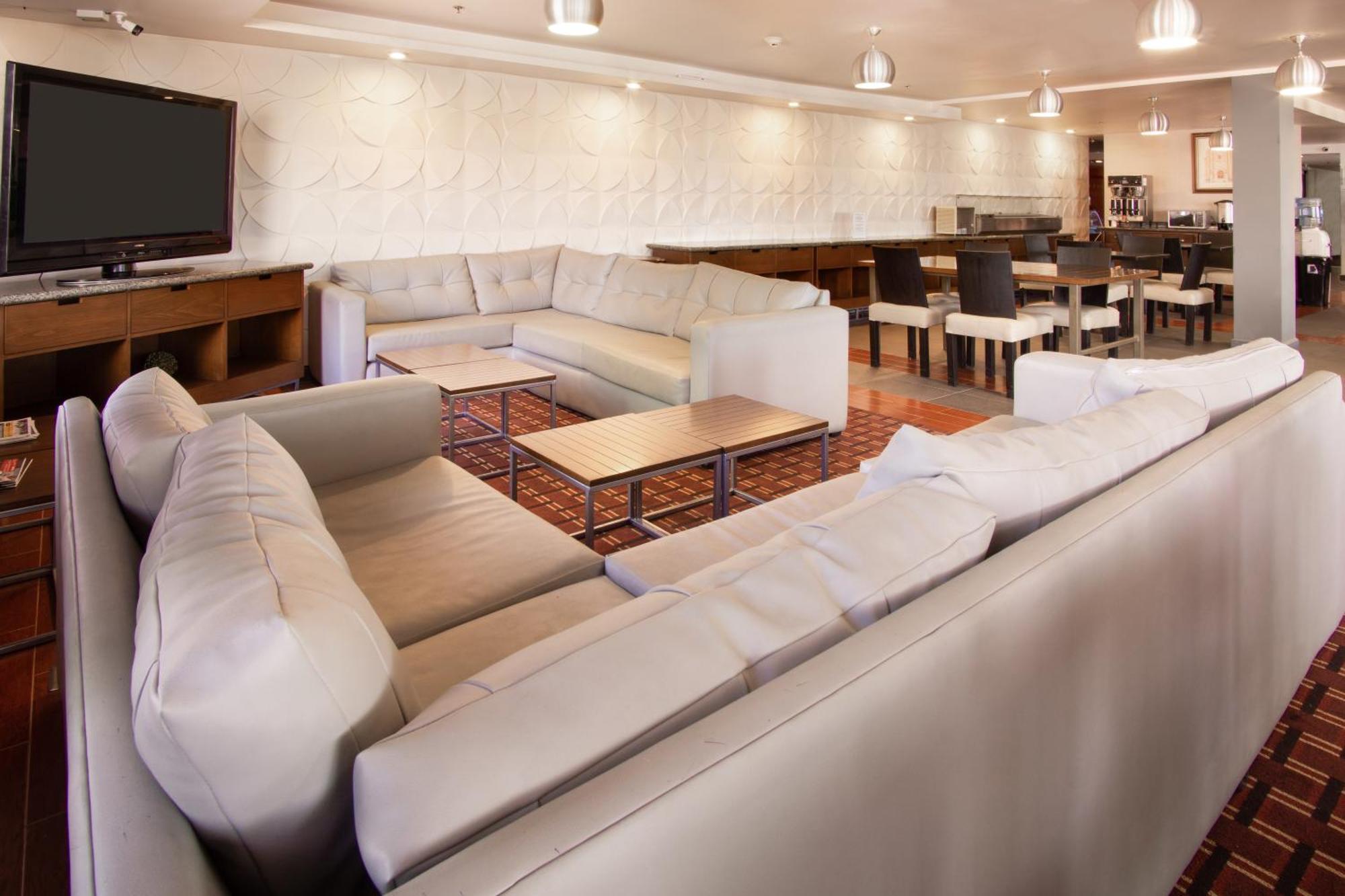 Four Points By Sheraton Saltillo Buitenkant foto