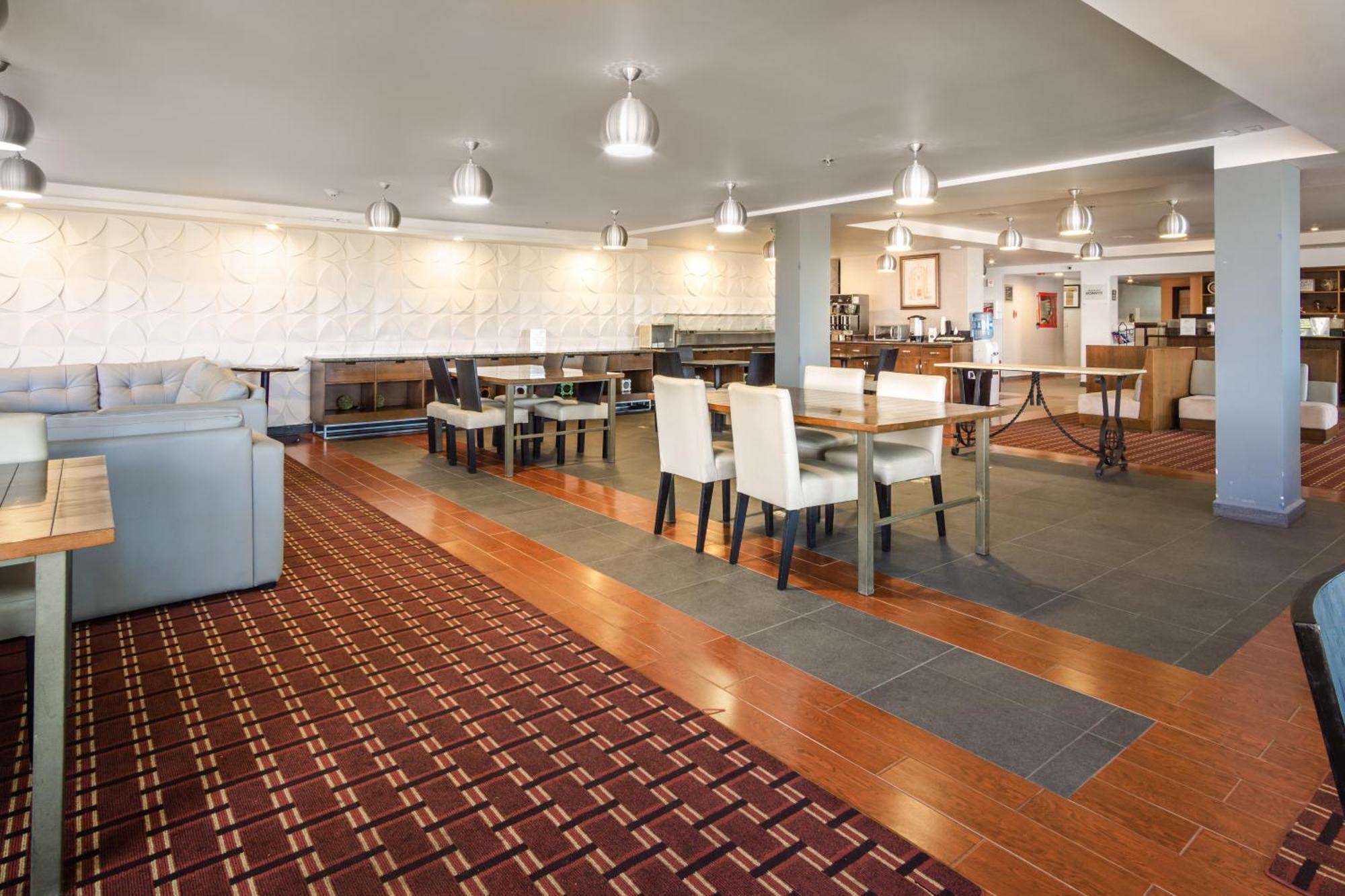 Four Points By Sheraton Saltillo Buitenkant foto